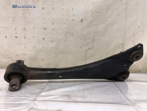 Gebruikte Draagarm links-achter Toyota Avensis Wagon (T27) 1.8 16V VVT-i Prijs € 100,00 Margeregeling aangeboden door Autobedrijf Brooks