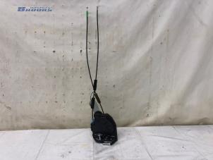 Gebruikte Portierslot Mechaniek 4Deurs links-achter Toyota Avensis Wagon (T27) 1.8 16V VVT-i Prijs € 40,00 Margeregeling aangeboden door Autobedrijf Brooks