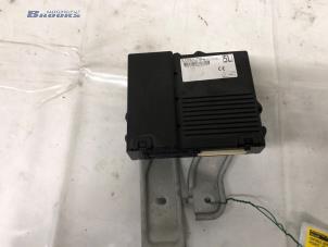 Gebruikte Centrale Deurvergrendelings Module Peugeot 108 1.0 12V Prijs € 35,00 Margeregeling aangeboden door Autobedrijf Brooks