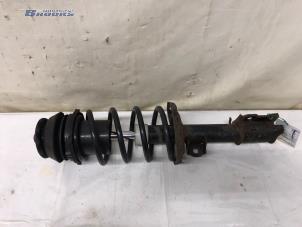 Gebruikte Mac Phersonpoot rechts-voor Opel Combo Tour (Corsa C) 1.4 16V Twin Port Prijs € 20,00 Margeregeling aangeboden door Autobedrijf Brooks