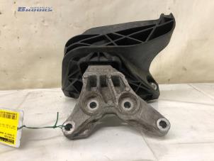 Gebruikte Motorrubber Citroen C4 Grand Picasso (3A) 1.2 12V PureTech 130 Prijs € 30,00 Margeregeling aangeboden door Autobedrijf Brooks