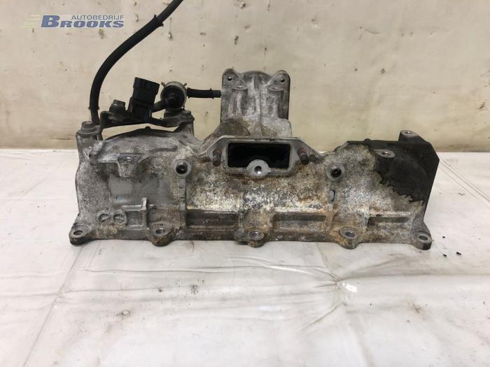 Gebruikte Inlaatspruitstuk Toyota Verso 2.2 16V D-CAT Prijs € 50,00 Margeregeling aangeboden door Autobedrijf Brooks