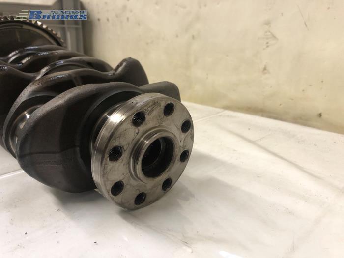 Krukas van een Toyota Verso 2.2 16V D-CAT 2010