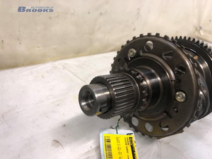 Krukas van een Toyota Verso 2.2 16V D-CAT 2010