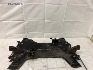 Gebruikte Subframe Peugeot Partner (GC/GF/GG/GJ/GK) 1.6 HDI, BlueHDI 75 Prijs € 190,00 Margeregeling aangeboden door Autobedrijf Brooks
