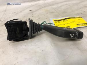 Gebruikte Ruitenwis Schakelaar Opel Combo Tour (Corsa C) 1.4 16V Twin Port Prijs € 10,00 Margeregeling aangeboden door Autobedrijf Brooks