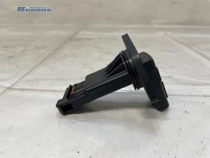 Gebruikte Luchtmassameter Mitsubishi Space Star (A0) 1.2 12V Prijs € 25,00 Margeregeling aangeboden door Autobedrijf Brooks