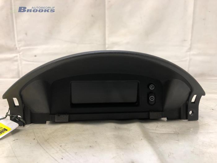 Gebruikte Display Interieur Opel Combo Tour (Corsa C) 1.4 16V Twin Port Prijs € 20,00 Margeregeling aangeboden door Autobedrijf Brooks