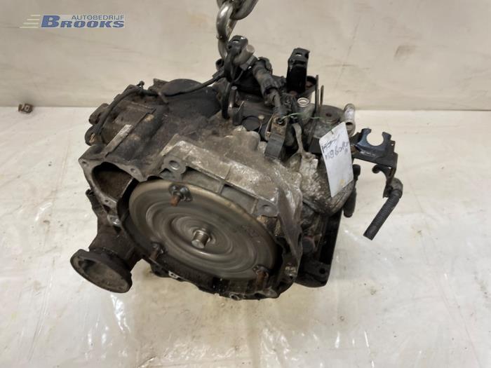 Versnellingsbak van een Volkswagen Polo IV (9N1/2/3) 1.4 16V 2004
