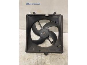 Gebruikte Vin Mitsubishi Carisma 1.6i 16V Prijs € 30,00 Margeregeling aangeboden door Autobedrijf Brooks