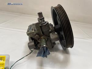 Gebruikte Pomp Servo Mitsubishi Carisma 1.6i 16V Prijs € 20,00 Margeregeling aangeboden door Autobedrijf Brooks