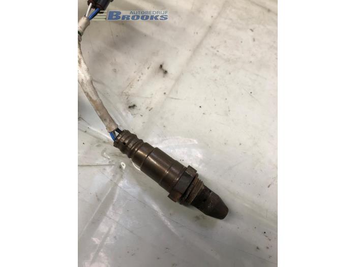 Lambda Sonde van een Toyota Verso S 1.33 16V Dual VVT-I 2011