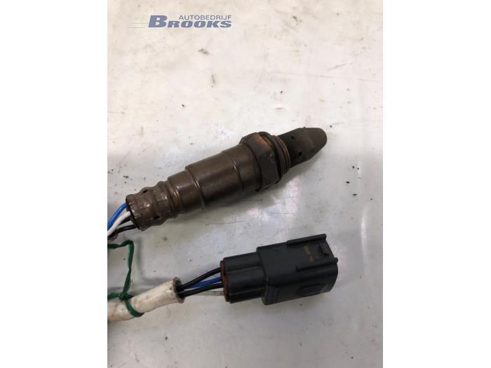 Lambda Sonde van een Toyota Verso S 1.33 16V Dual VVT-I 2011