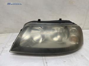 Gebruikte Linker Koplamp Seat Alhambra (7V8/9) 2.0 Prijs € 30,00 Margeregeling aangeboden door Autobedrijf Brooks