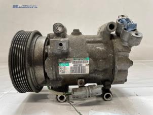 Gebruikte Aircopomp Renault Twingo II (CN) 1.2 16V Prijs € 15,00 Margeregeling aangeboden door Autobedrijf Brooks