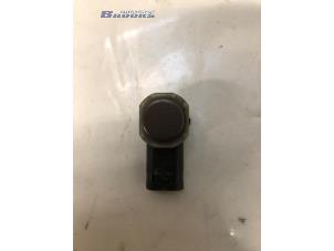 Gebruikte PDC Sensor Volkswagen Polo V (6R) 1.2 12V BlueMotion Technology Prijs € 10,00 Margeregeling aangeboden door Autobedrijf Brooks
