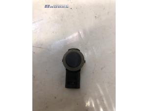 Gebruikte PDC Sensor Mercedes C (W205) C-180 1.6 16V Prijs € 10,00 Margeregeling aangeboden door Autobedrijf Brooks