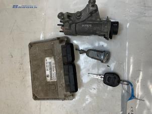 Gebruikte Kontaktslot + computer Skoda Octavia Combi (1U5) 1.6 Prijs € 110,00 Margeregeling aangeboden door Autobedrijf Brooks