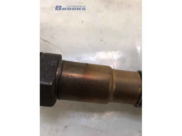 Lambda Sonde van een Mercedes-Benz C (W205) C-180 1.6 16V 2017
