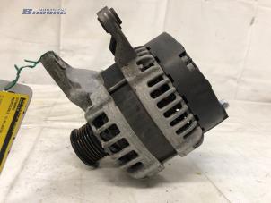 Gebruikte Dynamo Mercedes C (W205) C-180 1.6 16V Prijs € 75,00 Margeregeling aangeboden door Autobedrijf Brooks