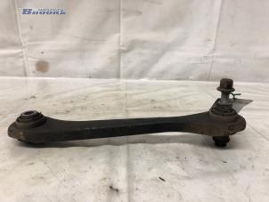 Gebruikte Draagarm rechts-achter Volkswagen Tiguan (5N1/2) 2.0 TSI 16V 4Motion Prijs € 15,00 Margeregeling aangeboden door Autobedrijf Brooks