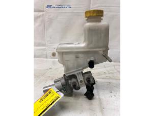 Gebruikte Hoofdremcilinder Fiat Bravo (198A) 1.4 T-Jet 16V 120 Prijs € 30,00 Margeregeling aangeboden door Autobedrijf Brooks