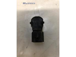 Gebruikte PDC Sensor Opel Movano 2.3 CDTi 16V FWD Prijs € 15,00 Margeregeling aangeboden door Autobedrijf Brooks