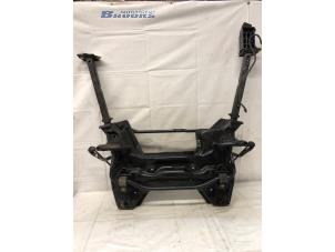 Gebruikte Subframe Peugeot 207 CC (WB) 1.6 16V Prijs € 50,00 Margeregeling aangeboden door Autobedrijf Brooks