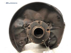 Gebruikte Fusee rechts-achter Audi A6 Avant (C6) 2.7 TDI V6 24V Prijs € 45,00 Margeregeling aangeboden door Autobedrijf Brooks