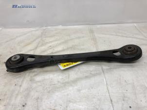 Gebruikte Draagarm links-achter Audi A6 Avant (C6) 2.7 TDI V6 24V Prijs € 25,00 Margeregeling aangeboden door Autobedrijf Brooks