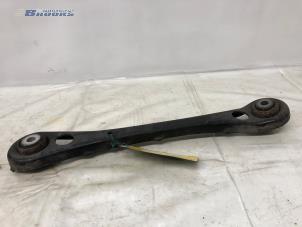 Gebruikte Triangel rechts-achter Audi A6 Avant (C6) 2.7 TDI V6 24V Prijs € 25,00 Margeregeling aangeboden door Autobedrijf Brooks