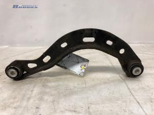 Gebruikte Triangel rechts-achter Audi A6 Avant (C6) 2.7 TDI V6 24V Prijs € 25,00 Margeregeling aangeboden door Autobedrijf Brooks