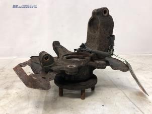 Gebruikte Asschenkel links-voor Mazda 3 Sport (BK) 1.6i 16V Prijs € 25,00 Margeregeling aangeboden door Autobedrijf Brooks