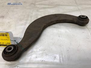 Gebruikte Draagarm links-achter Mazda 3 Sport (BK) 1.6i 16V Prijs € 15,00 Margeregeling aangeboden door Autobedrijf Brooks