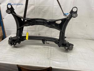 Gebruikte Subframe Lynk &amp; Co 01 1.5 PHEV Prijs € 325,00 Margeregeling aangeboden door Autobedrijf Brooks