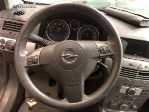 Gebruikte Combischakelaar Stuurkolom Opel Astra H (L48) 1.6 16V Twinport Prijs € 20,00 Margeregeling aangeboden door Autobedrijf Brooks