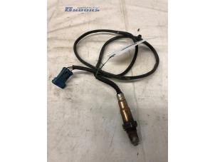 Gebruikte Lambda Sonde Peugeot 206 CC (2D) 2.0 16V Prijs € 25,00 Margeregeling aangeboden door Autobedrijf Brooks