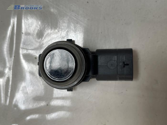 Gebruikte PDC Sensor Jeep Compass II (MP) 1.3 4XE 240 16V 4x4 Prijs € 20,00 Margeregeling aangeboden door Autobedrijf Brooks