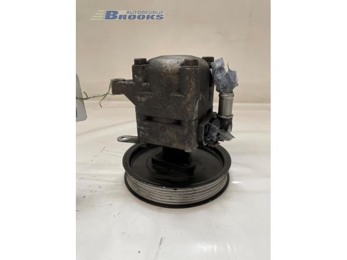 Gebruikte Servopomp BMW 3 serie (E46/4) 318i Prijs € 15,00 Margeregeling aangeboden door Autobedrijf Brooks