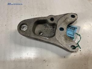 Gebruikte Motorsteun Volkswagen Fox (5Z) 1.2 Prijs € 15,00 Margeregeling aangeboden door Autobedrijf Brooks