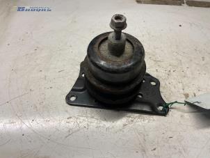 Gebruikte Motorsteun Volkswagen Fox (5Z) 1.2 Prijs € 15,00 Margeregeling aangeboden door Autobedrijf Brooks