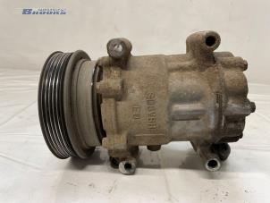 Gebruikte Aircopomp Renault Kangoo Express (FC) 1.5 dCi 80 Prijs € 15,00 Margeregeling aangeboden door Autobedrijf Brooks