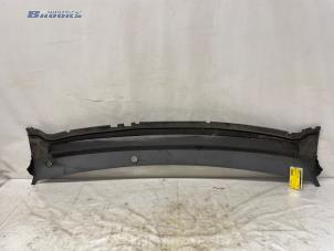 Gebruikte Paravent Ford Focus 2 Wagon 1.6 Ti-VCT 16V Prijs € 25,00 Margeregeling aangeboden door Autobedrijf Brooks