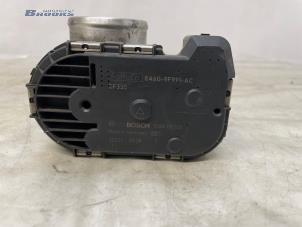 Gebruikte Gasklephuis Ford Fiesta 6 (JA8) 1.4 16V Prijs € 20,00 Margeregeling aangeboden door Autobedrijf Brooks