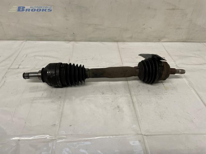 Gebruikte Steekas links-voor Mercedes A (W168) 1.6 A-160 Prijs € 20,00 Margeregeling aangeboden door Autobedrijf Brooks