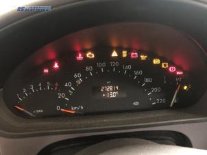 Gebruikte Kontaktslot + computer Mercedes A (W168) 1.6 A-160 Prijs € 145,00 Margeregeling aangeboden door Autobedrijf Brooks