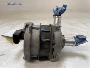 Gebruikte Extra waterpomp Audi e-tron GT (F83) Competition 93 kWh Prijs € 145,00 Margeregeling aangeboden door Autobedrijf Brooks