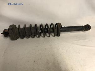 Gebruikte Achterpoot links Mitsubishi Colt (CJ) 1.3 GL,GLX 12V Prijs € 15,00 Margeregeling aangeboden door Autobedrijf Brooks