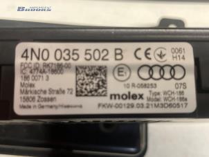 Gebruikte Draadloze oplader Audi e-tron GT (F83) Competition 93 kWh Prijs € 70,00 Margeregeling aangeboden door Autobedrijf Brooks