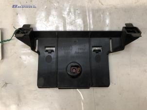 Gebruikte Antenne Audi E-tron Sportback (GEA) 50 Prijs € 15,00 Margeregeling aangeboden door Autobedrijf Brooks